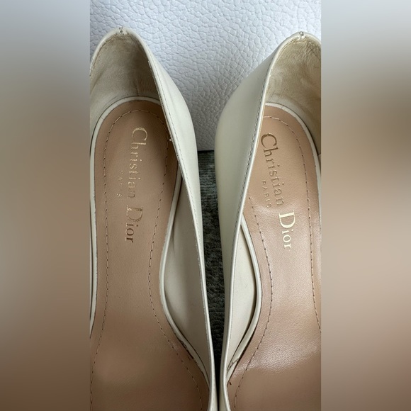 Authentic Christian Dior Rhodes Pumps - Picture 4 of 13